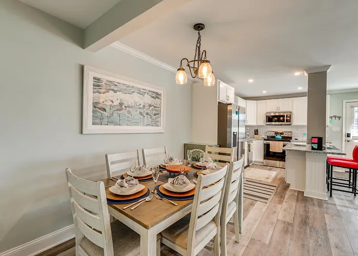 Holiday home Coastal Gem - 1 Mi To Jolly Roger: Family Friendly Ocean City